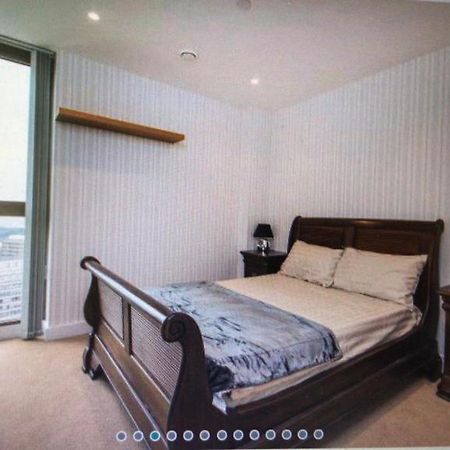 Luxurious Serviced Apartment In Croydon Eksteriør billede